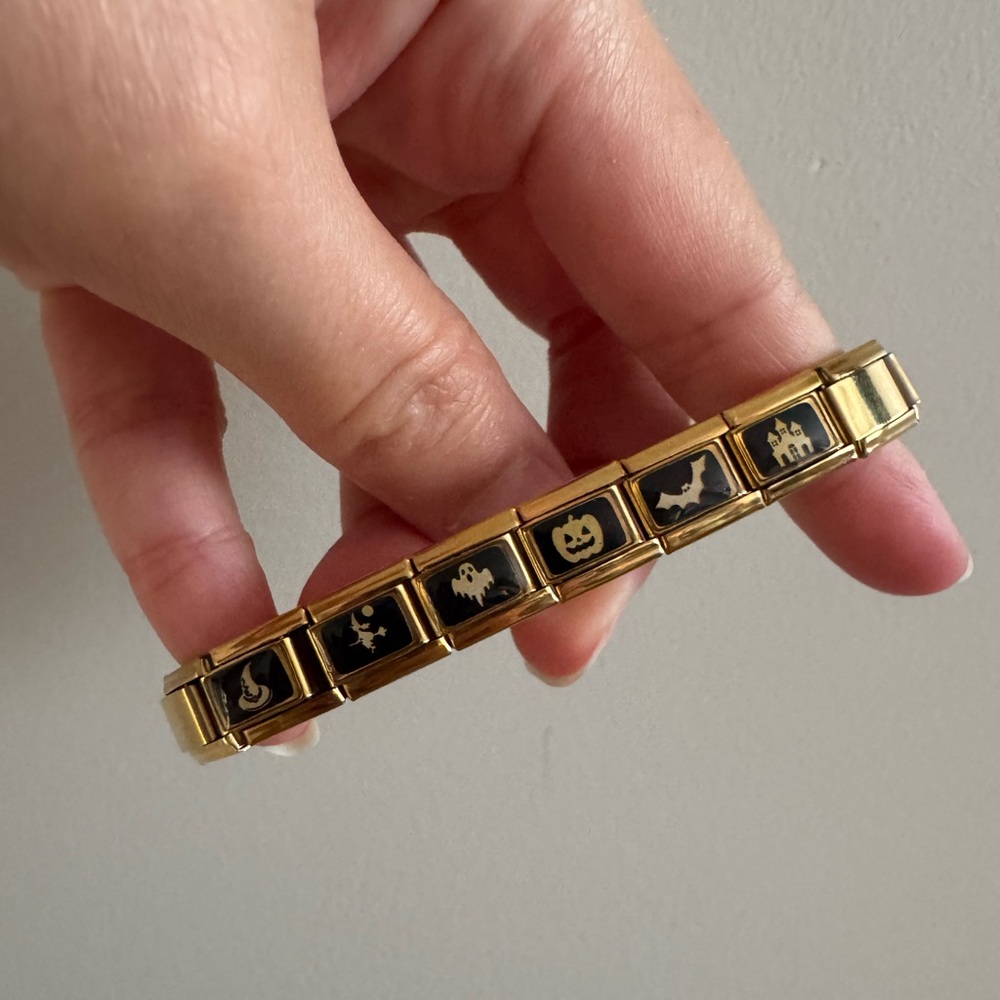 Gold Tone Spooky Halloween Italian Charm Bracelet - 6 design links